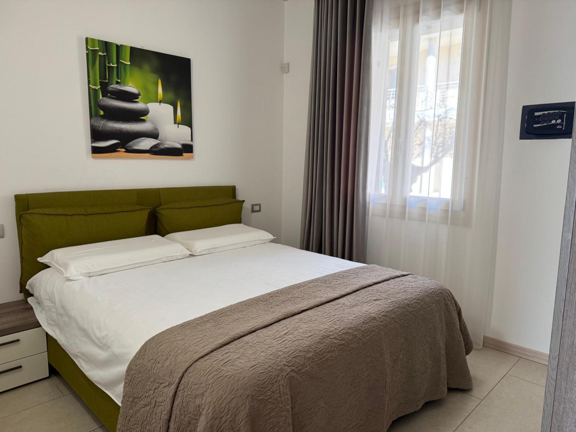 De Luxe Apartments Eden Sirmione Exterior photo